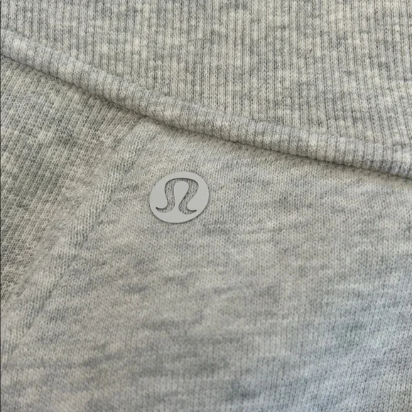 Lululemon Athletica Light Gray Mini Skirt - Picture 5 of 7